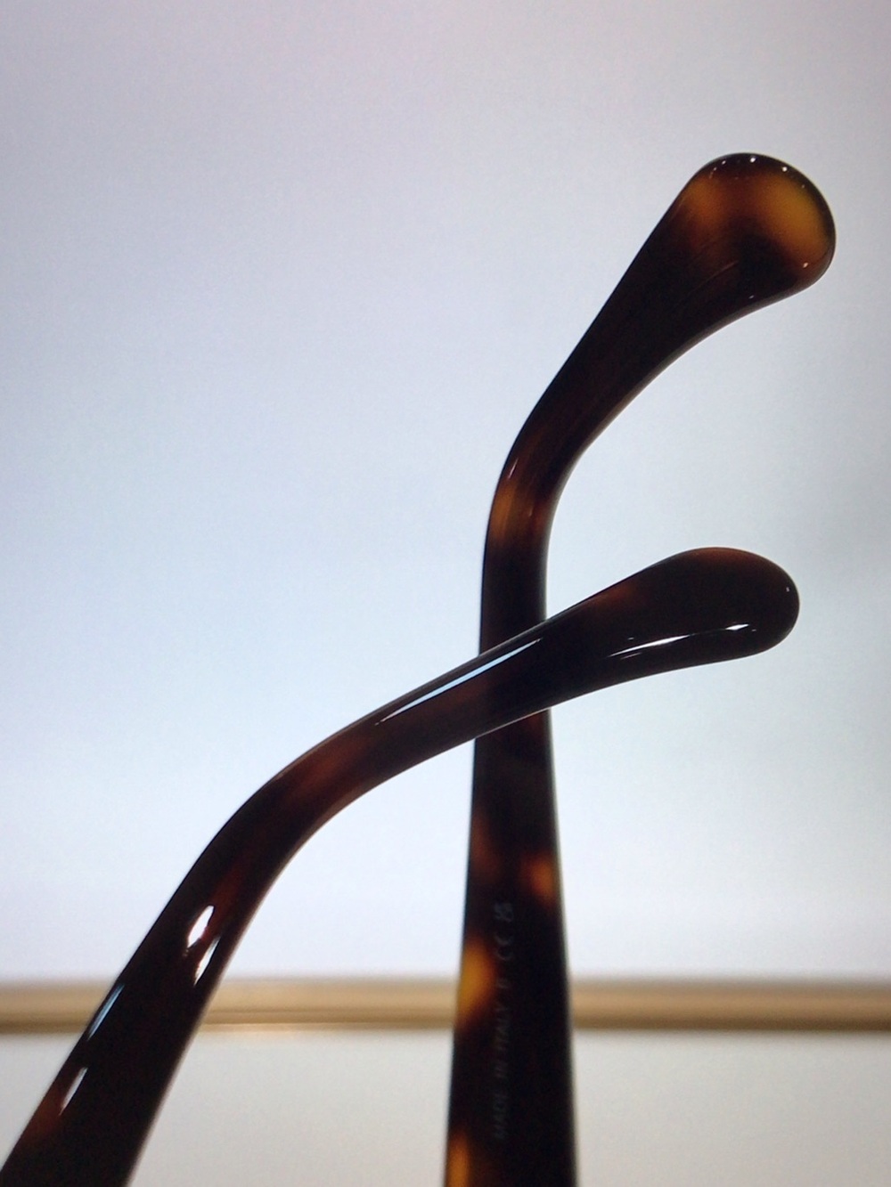 CHANEL Auth Tortoiseshell Cat-Eye Sunglasses with Gold Heart Logo - Picture 5 of 6